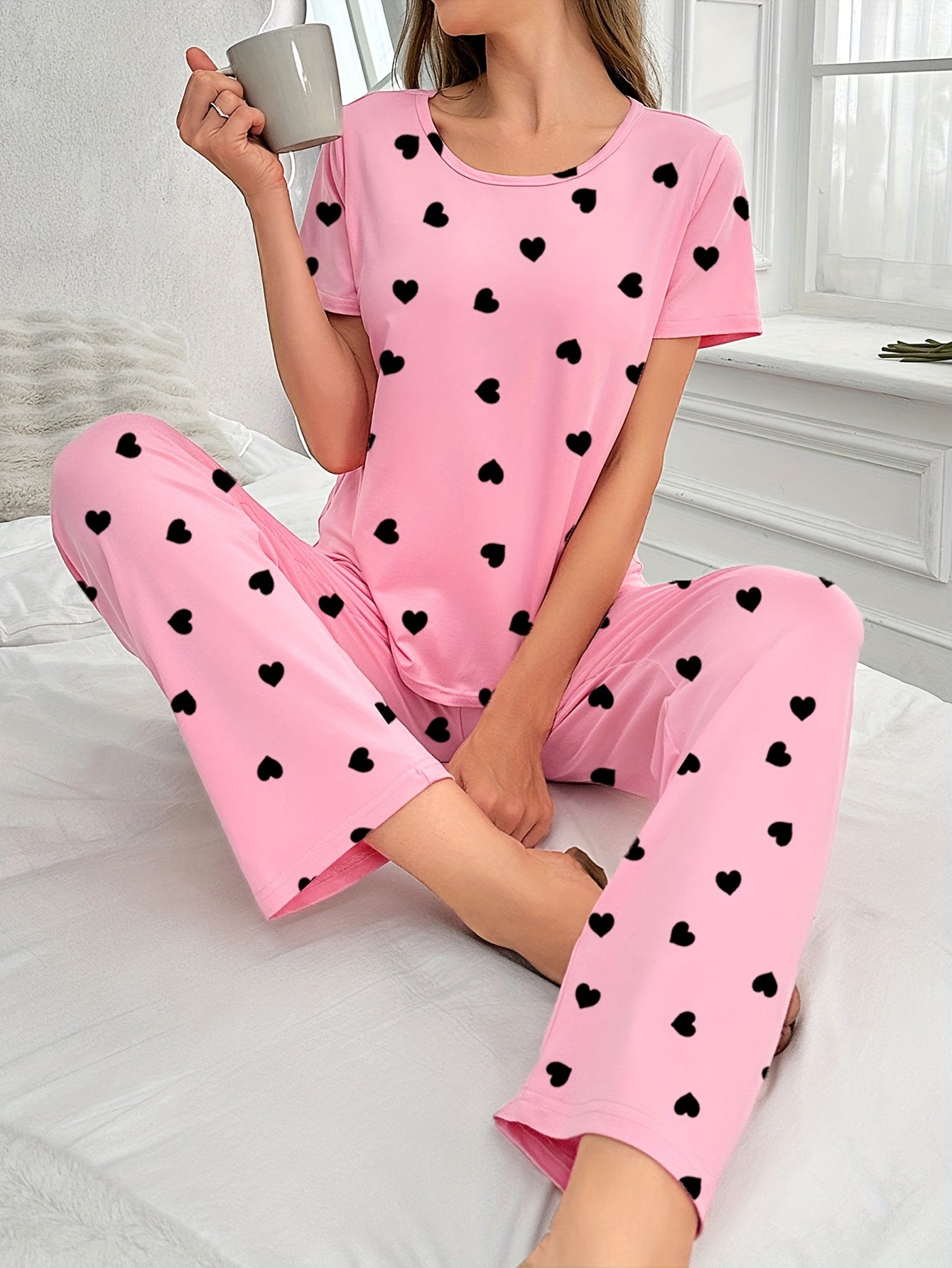 LoveNest | Pyjamaset met hartjesprint