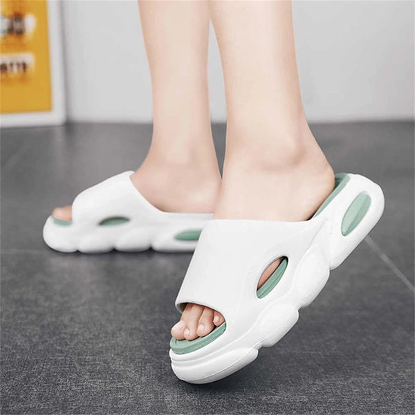 GlideStep | Modieuze plateauslippers voor buiten - gedempt comfort, slipvastheid en een minimalistisch ontwerp