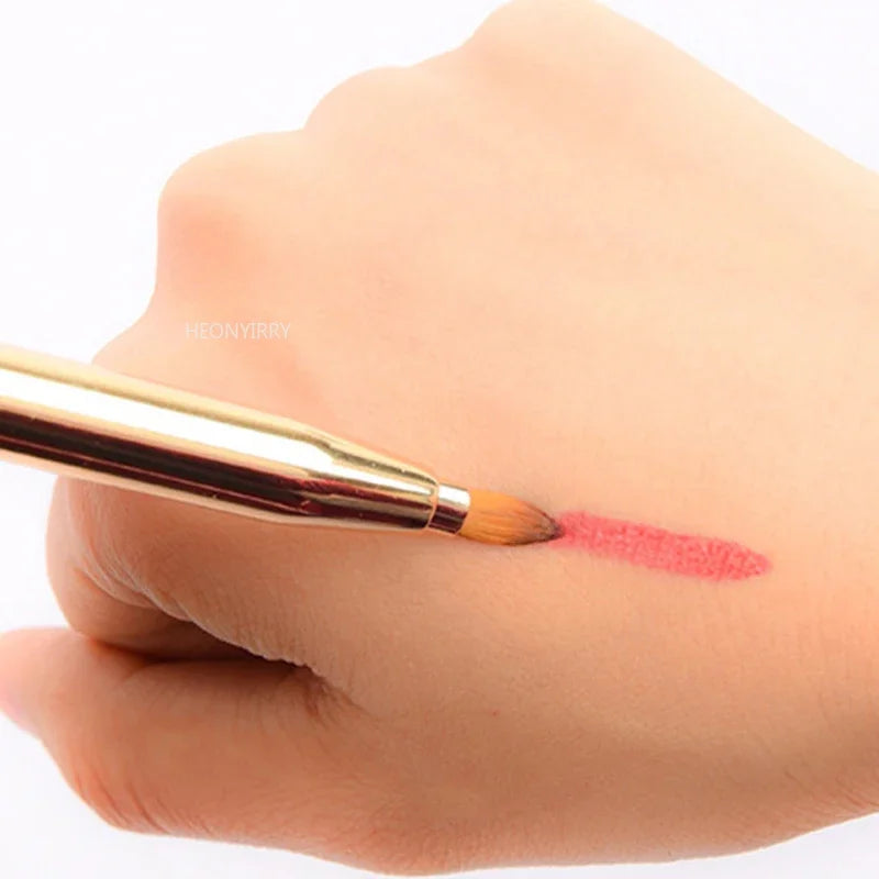 RetractableLipBrush | Intrekbaar Lip Make-up Kwastje