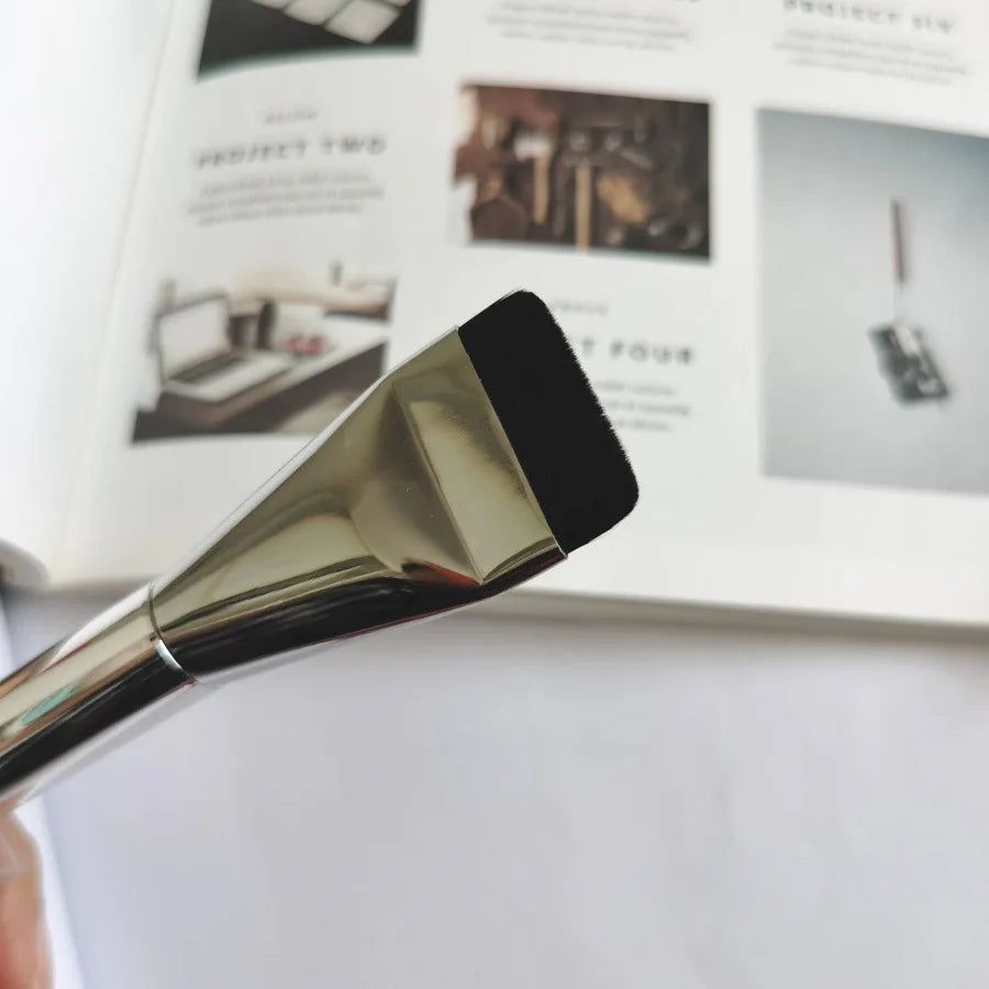 UltraThinBrush | Lichtgewicht en dunne make-up kwast