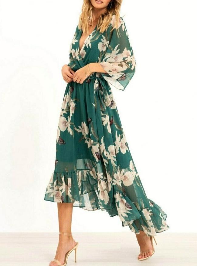 Verdellea | Elegante groene ruchesjurk met tailleband