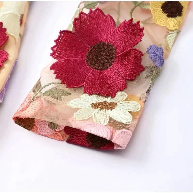 Faura | Bloom jurk met hoge kraag
