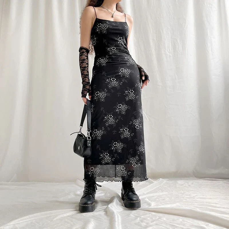 Maevra | Vintage kanten jurk met bloemenmotief en doorzichtige cover-up