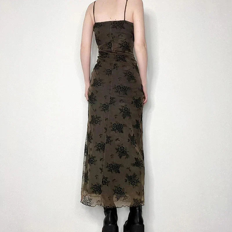 Maevra | Vintage kanten jurk met bloemenmotief en doorzichtige cover-up