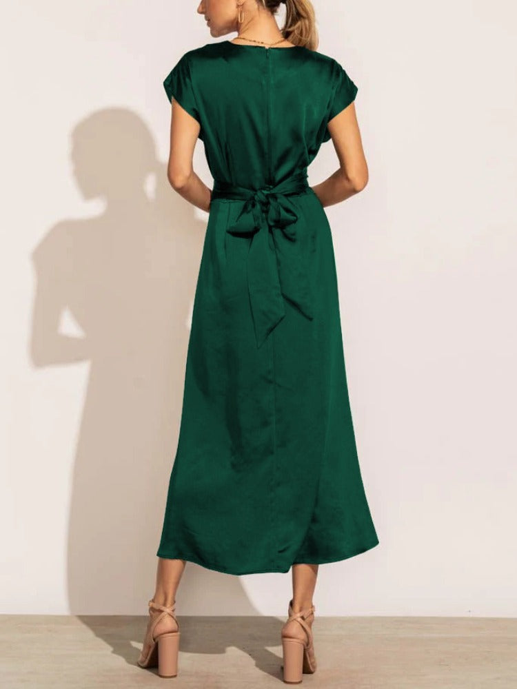 Amelora | Elegante nauwsluitende midi-jurk